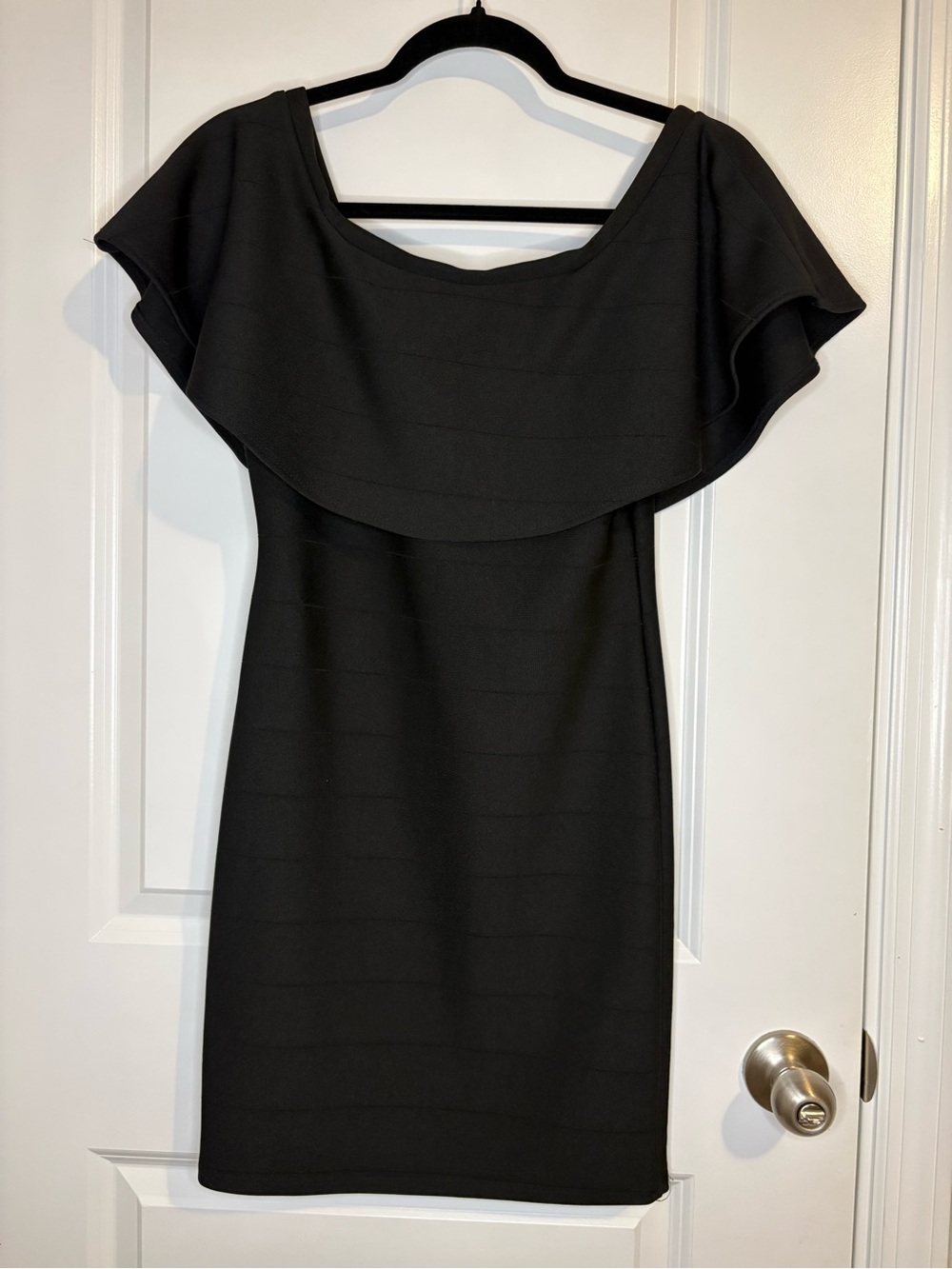 Black Off-Shoulder Bodycon Dress